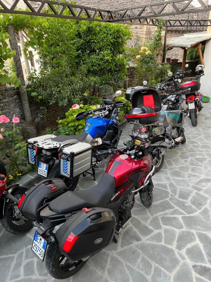 Palorto Hotel Gjirokaster Luaran gambar