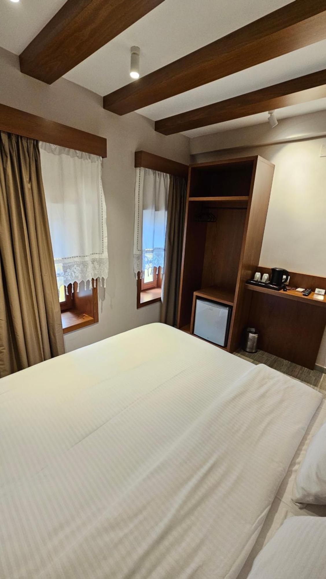 Palorto Hotel Gjirokaster Luaran gambar